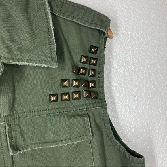 BDG Urban Outfitters Boho Vest Studded Army Green M Distressed Cotton Oversize - Picture 3 of 16